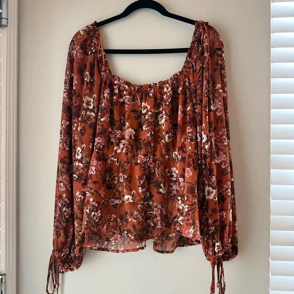 Floral Rust Blouse - Picture 5 of 5